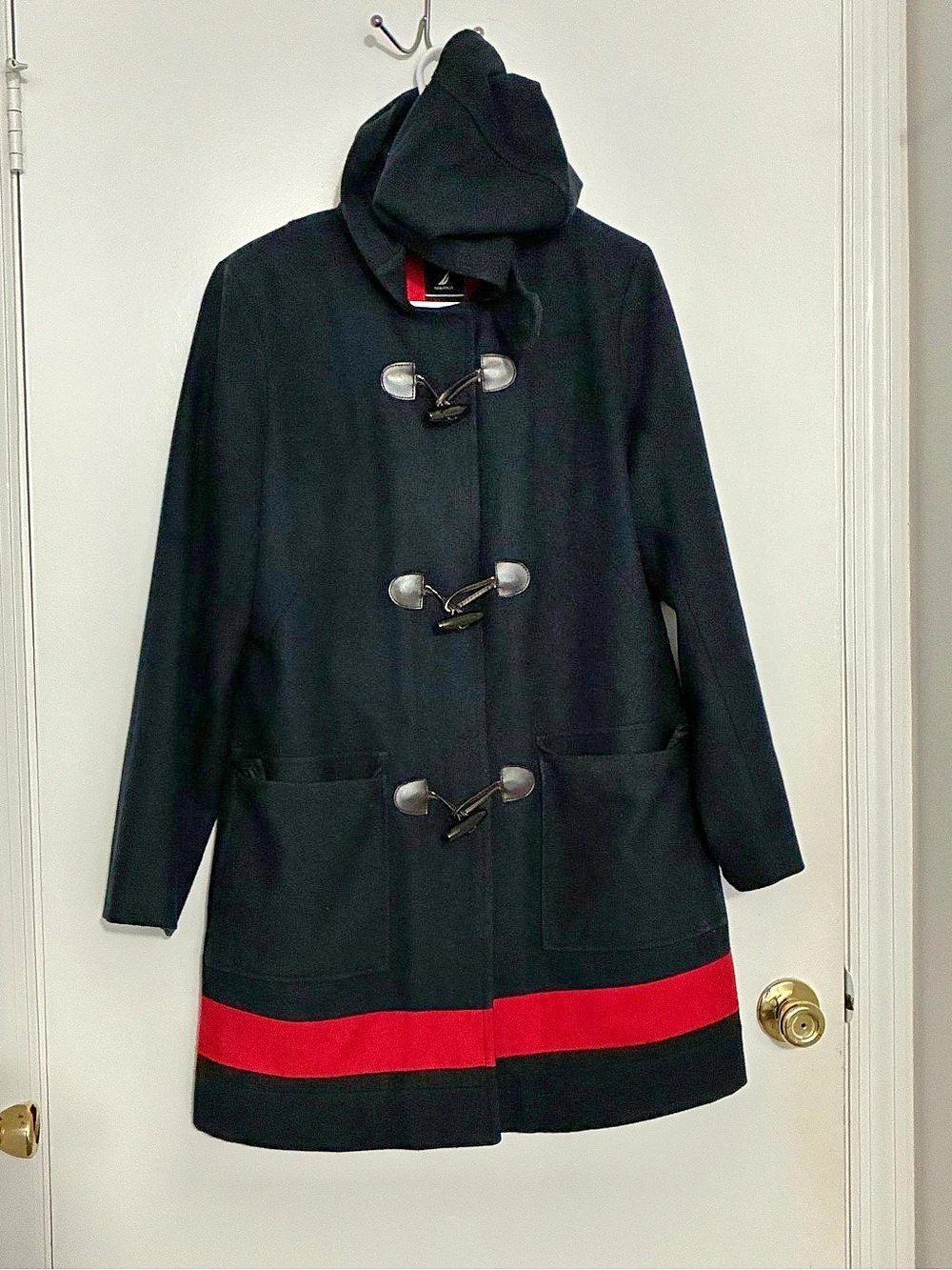 Nautica Toggle Coat in Black & Red Size Medium Like New